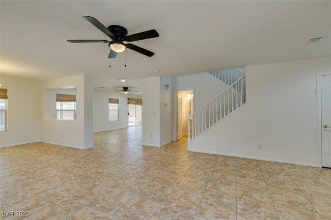 Building Photo - 210 Lynbrook St