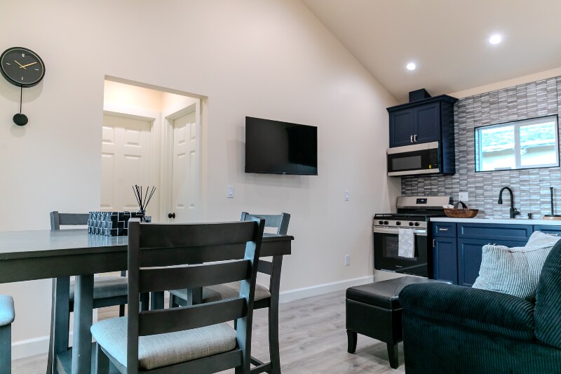 Building Photo - 1009 Arlington Ave