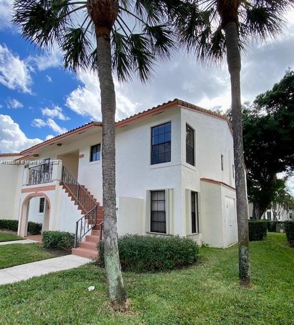 Primary Photo - 300 Palmwood Pl