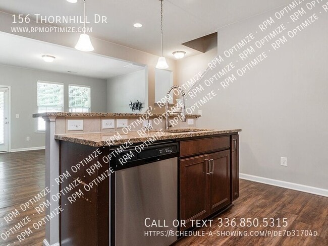 Building Photo - 156 Thornhill Dr