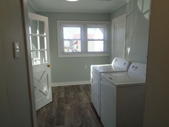Building Photo - Kernersville Location-2 Bedroom House