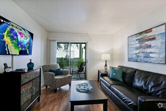 Building Photo - Furnished One Bedroom in trendy Melrose Di...