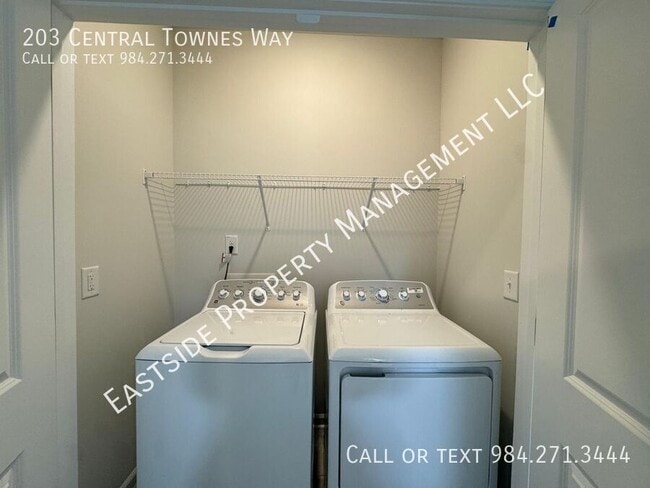 Building Photo - 203 Central Townes Wy