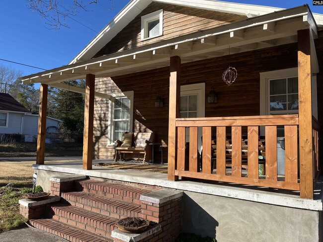 Building Photo - 214 Augusta St