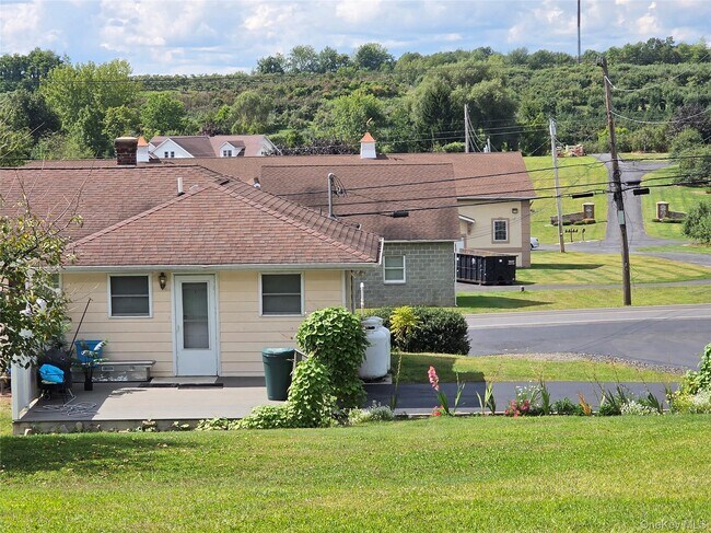 Building Photo - 410 Plattekill Ardonia Rd