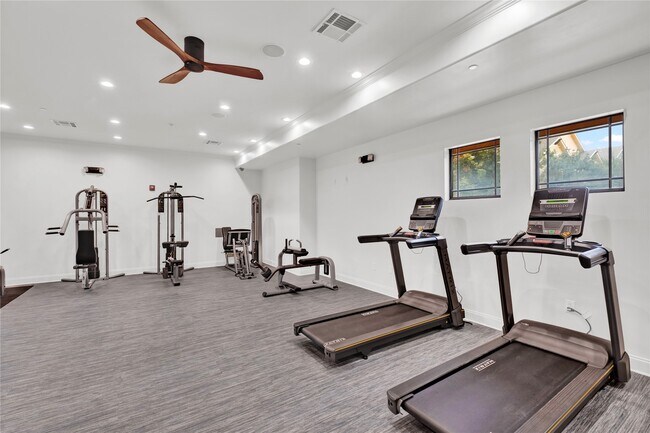 Building Photo - 12906 Englemann Dr