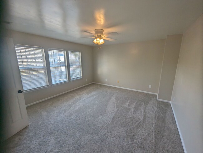 Building Photo - Hanahan Lake View Home for Lease