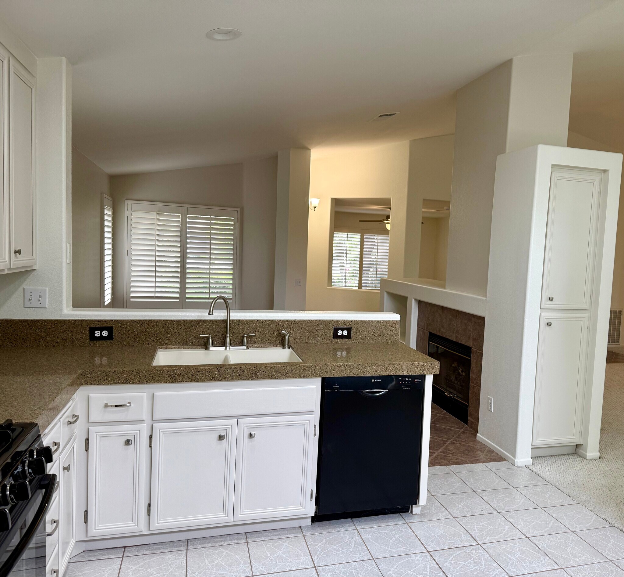 Building Photo - 2471 Marigold Way