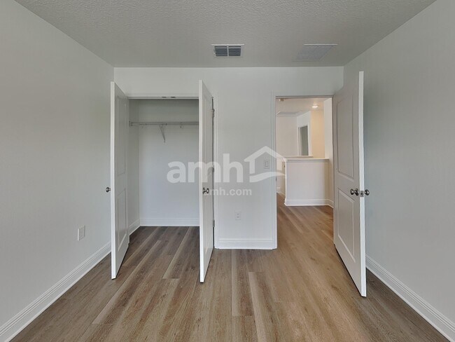 Building Photo - 4823 Rio Grande Cv