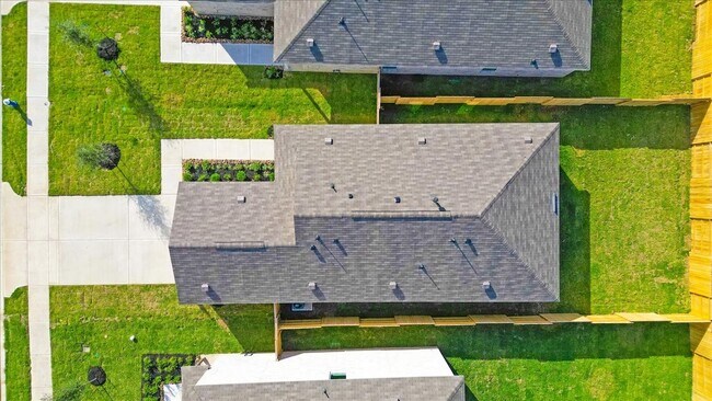 Building Photo - 1618 Gardenia Blossom Ln