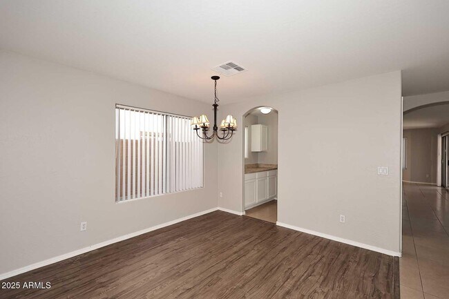 Building Photo - 29237 N Yellow Bee Dr