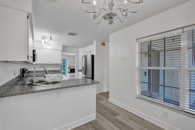 Building Photo - 11652 NW 19th Dr