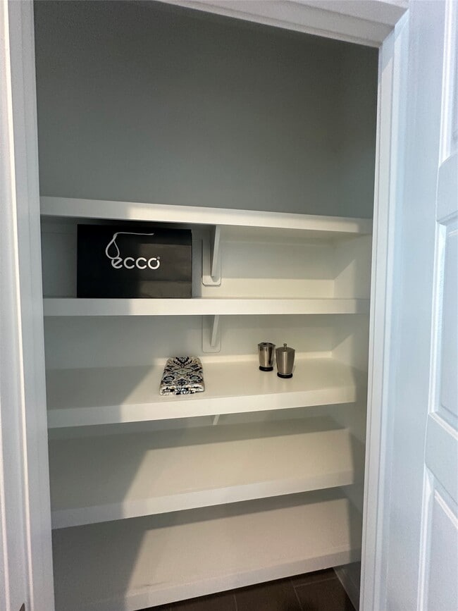 Building Photo - 3110 Valley Peak Dr