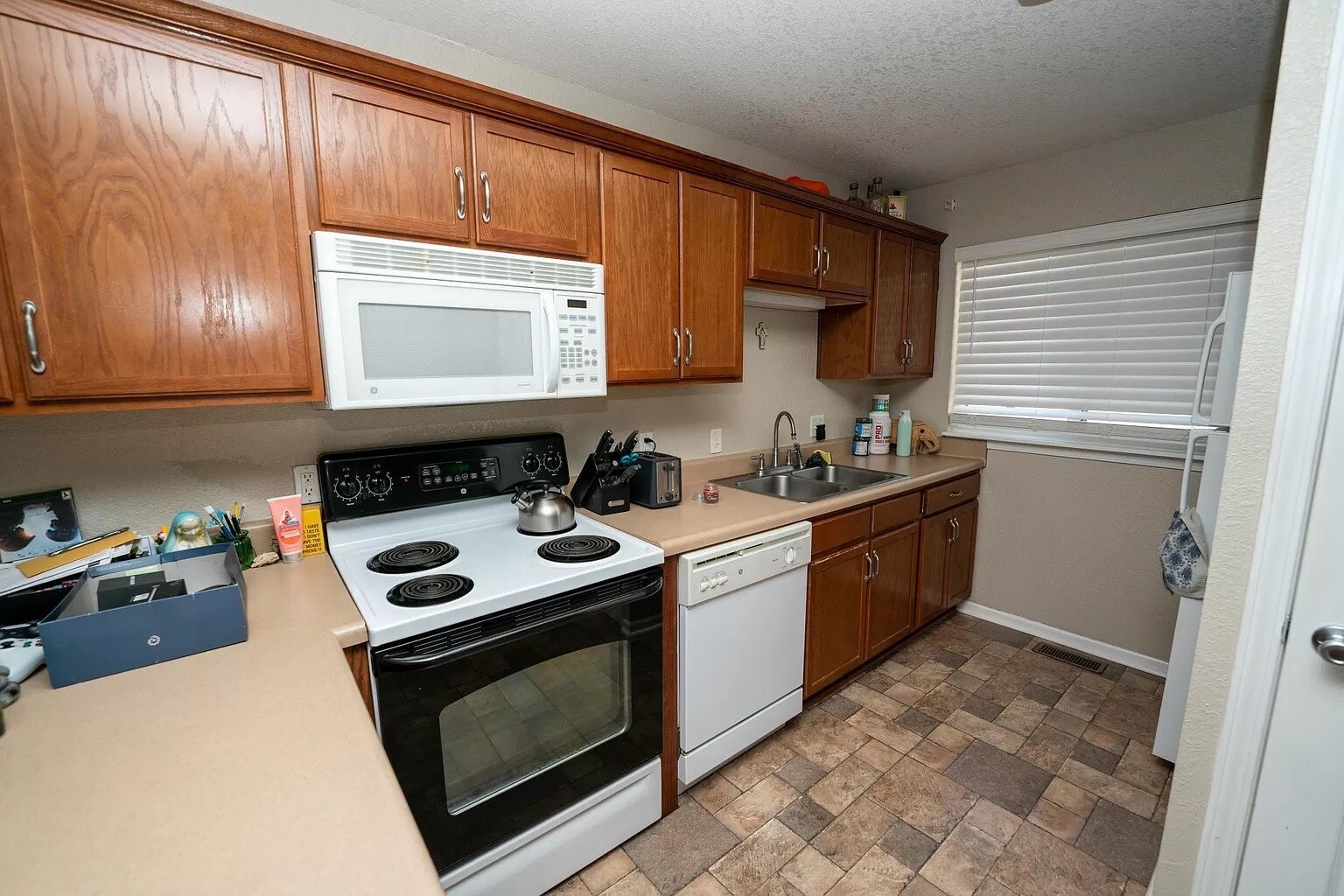 Building Photo - 1109 Newfoundland Dr