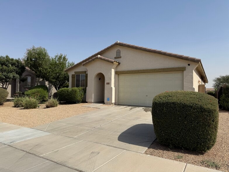 Primary Photo - 17684 W Desert Bloom St