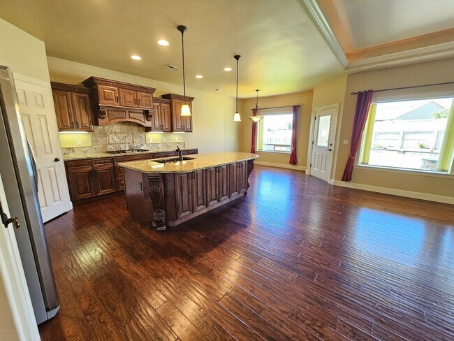 Building Photo - 2817 Tuscanna Dr