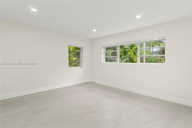 Building Photo - 1261 98th St