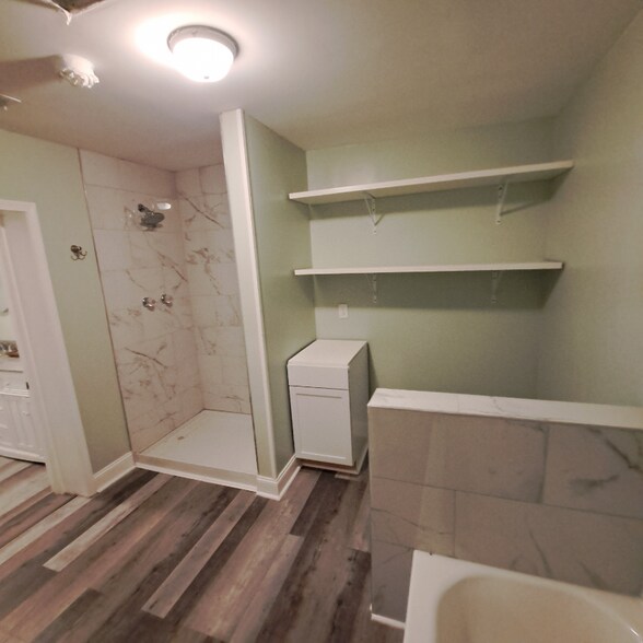 Building Photo - 3433 Sandra Fay Dr