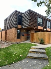 Building Photo - 6474 Wright St