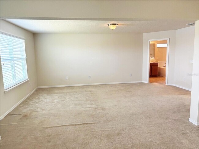 Building Photo - 19363 Fallglo Dr