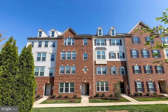 Building Photo - 7584 Brunson Cir