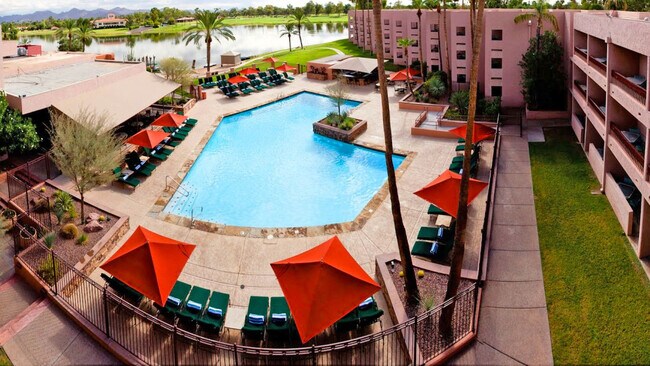 Building Photo - 7401 N Scottsdale Rd