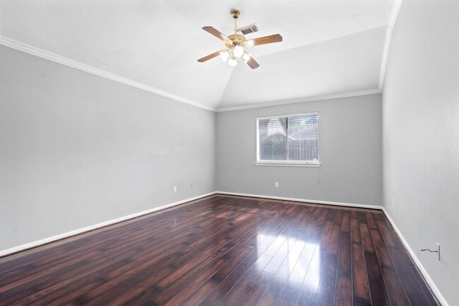 Building Photo - 3614 Lindenfield Dr