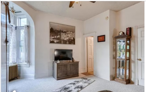 Building Photo - 320 Fuller Ave