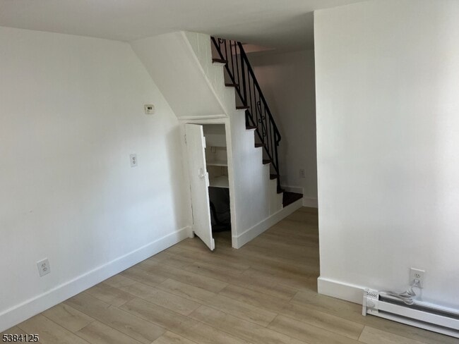 Building Photo - 1300 Pierce St