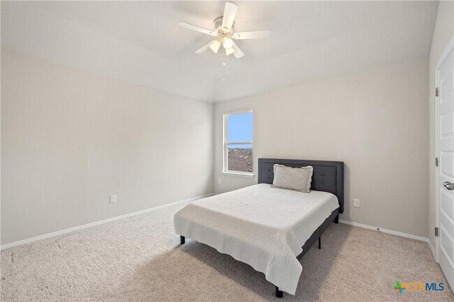 Building Photo - 408 Black Opal Dr