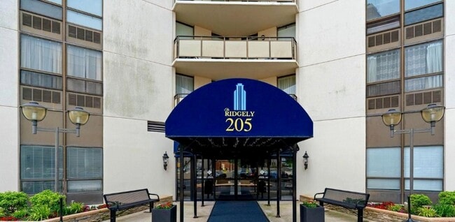 Building Photo - 205 E Joppa Rd
