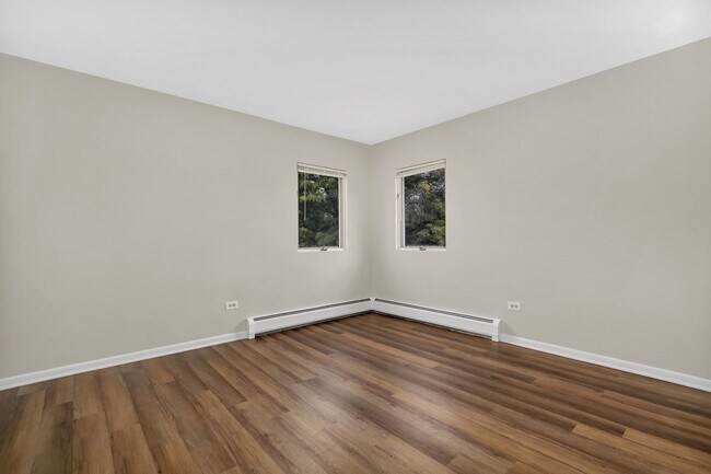 Building Photo - 38 S Waiola Ave