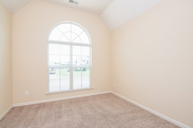 Building Photo - 6135 Trail Creek Ln