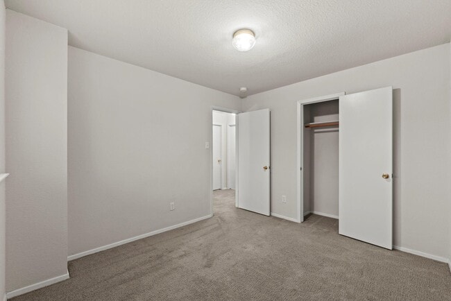 Building Photo - 1617 Nichole Woods Dr