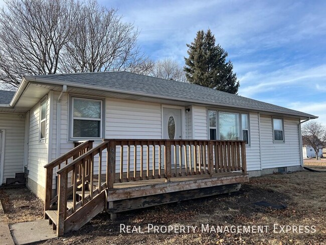 Building Photo - Charming Updated Home with Garage