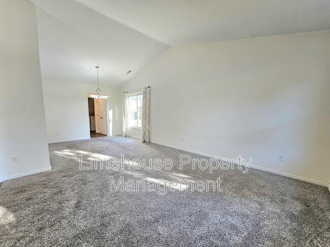 Building Photo - 1801 Grey Friars Chase