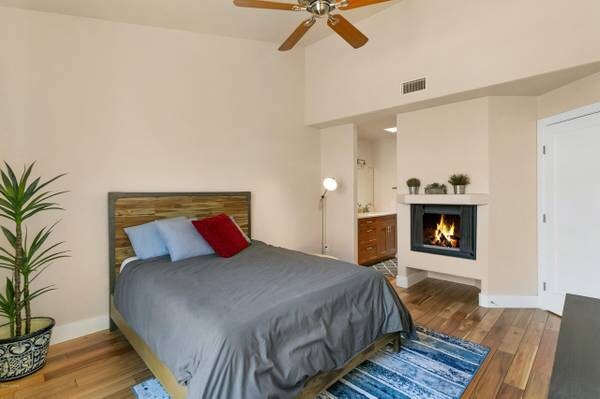 Building Photo - 6359 N Vuelta Tajo