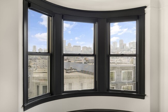 Building Photo - 558-560 Greenwich Street (1067r)