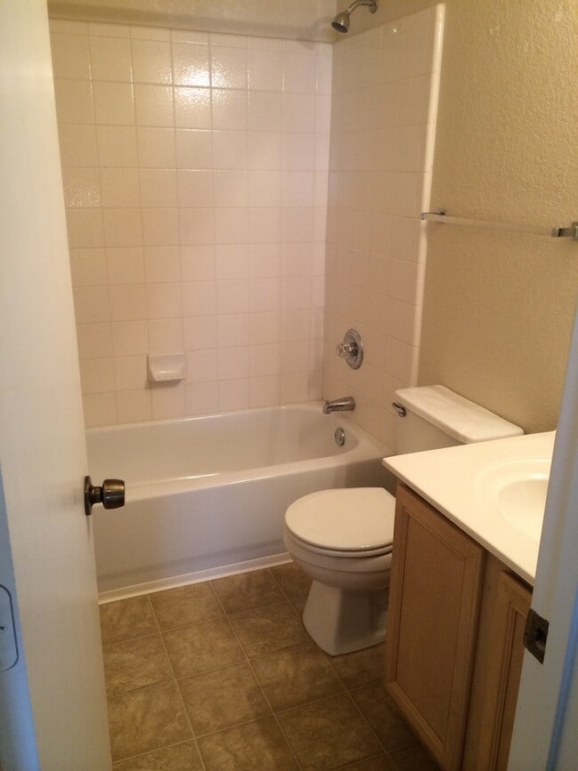 Building Photo - 6003 Ironmill Creek