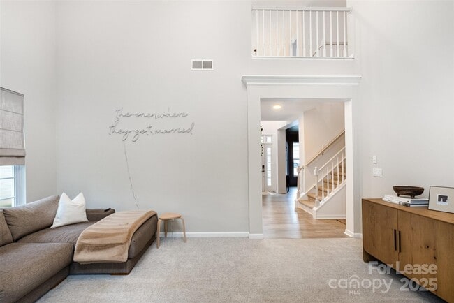 Building Photo - 2435 Alaqua Ct