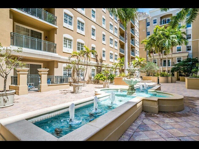 Building Photo - 1064 N Tamiami Trl