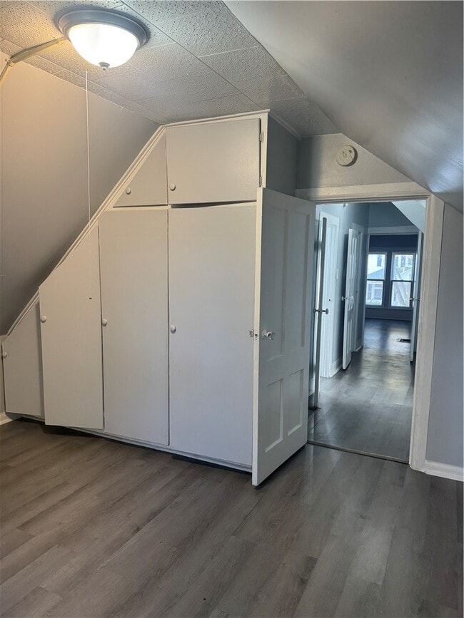 Building Photo - 686 Seward St