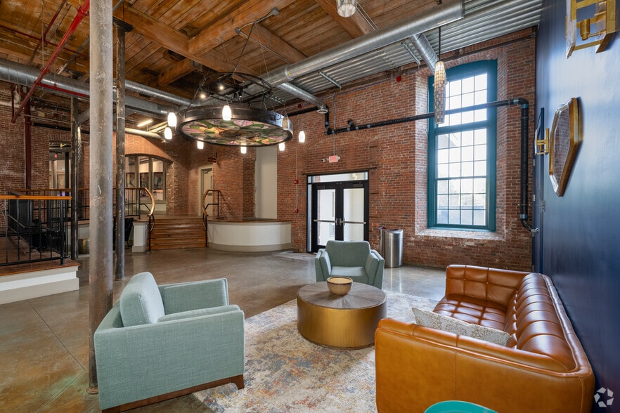Lobby Photo - Commonwealth Landing Lofts