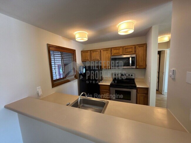 Building Photo - 1555 Shadow Run Ct