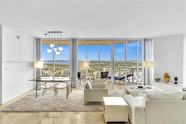 Building Photo - 7330 Ocean Terrace