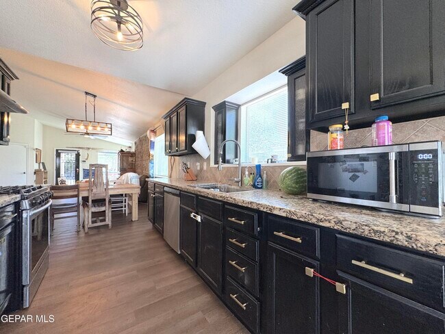 Building Photo - 14309 Desert Orchid Dr