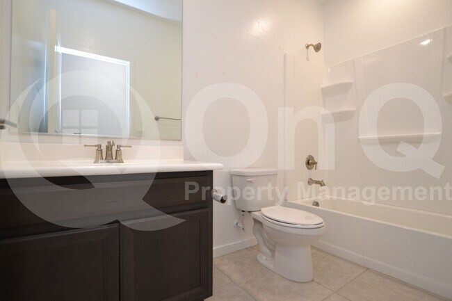 Building Photo - 13290 N 144th Ln