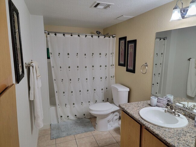 Building Photo - FULLY FURNISHED 2 BEDROOM CONDO*CLOSE TO A...