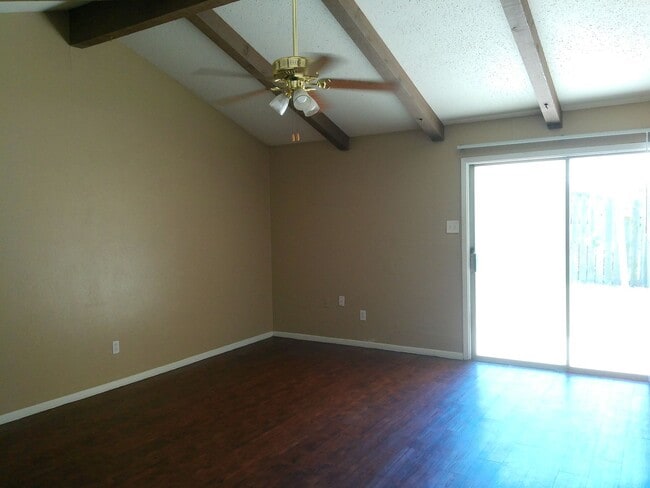 Building Photo - 421 Antares Dr