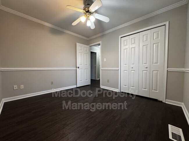 Building Photo - 7301 Drew Ln